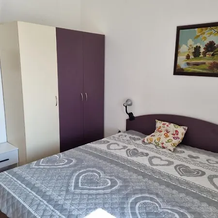 Sea View 2 Bedroom - Floor דירה