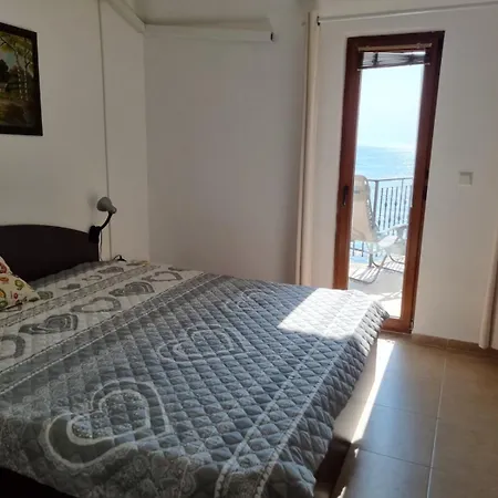 Sea View 2 Bedroom - Floor